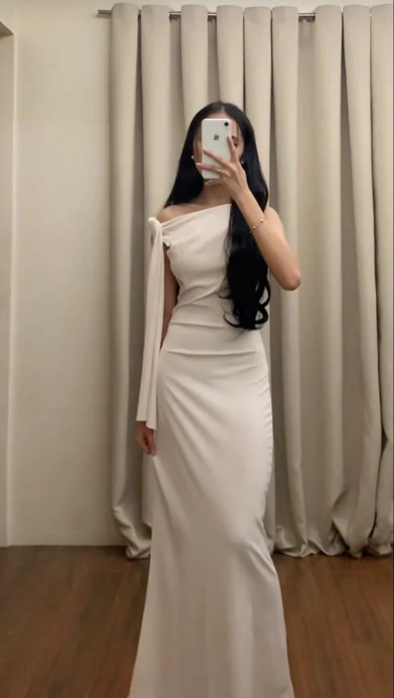 White Satin Sleeveless Long Prom Dress Evening Gown