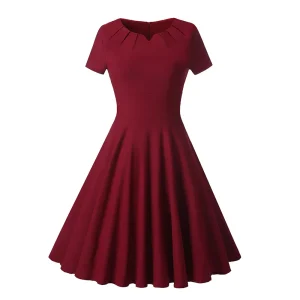 Vintage Korta Bourgogne Modest Bridesmaid Klänningar med korta ärmar
