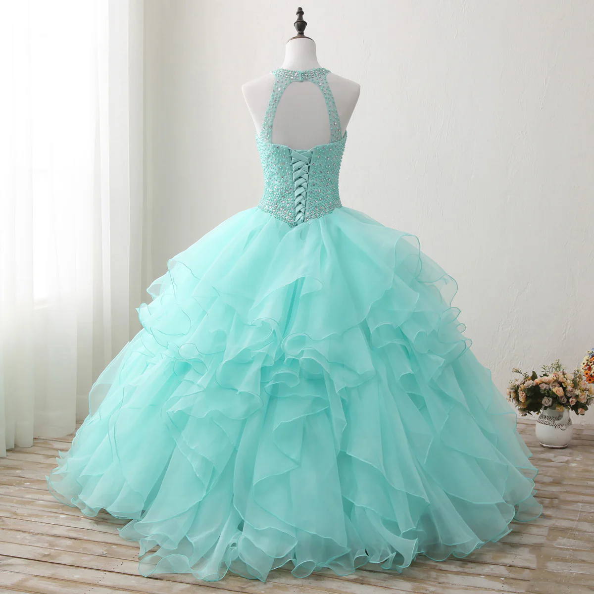 Halter Neck Öppen Rygg Mint Quinceanera Klänningar Mexikansk Balklänning Balklänning - Bild 6