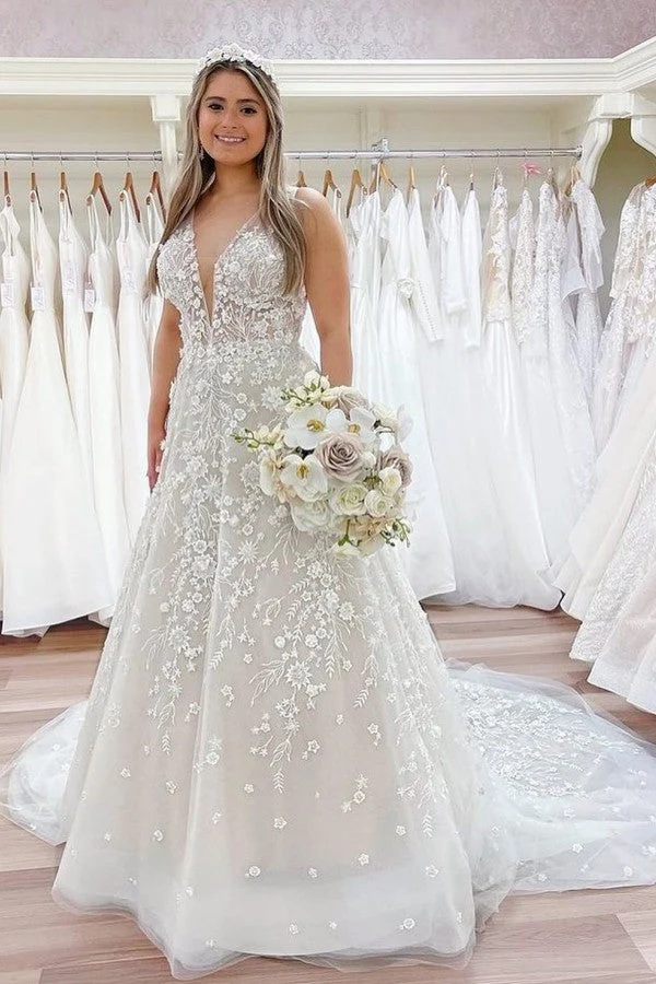 Luxury A-Line V-Neck Lace Wedding Dress with Appliques and Train