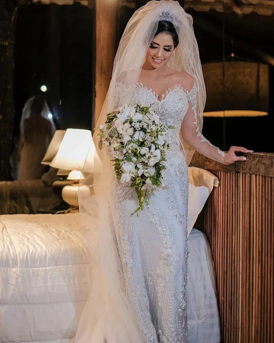 Elegant Off-Shoulder Long Sleeve Mermaid Wedding Gown with Exquisite Lace Appliques - Bild 4